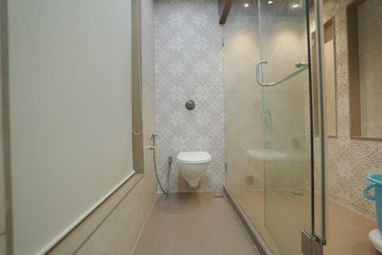 Hotel Mathoshree Тхане Экстерьер фото